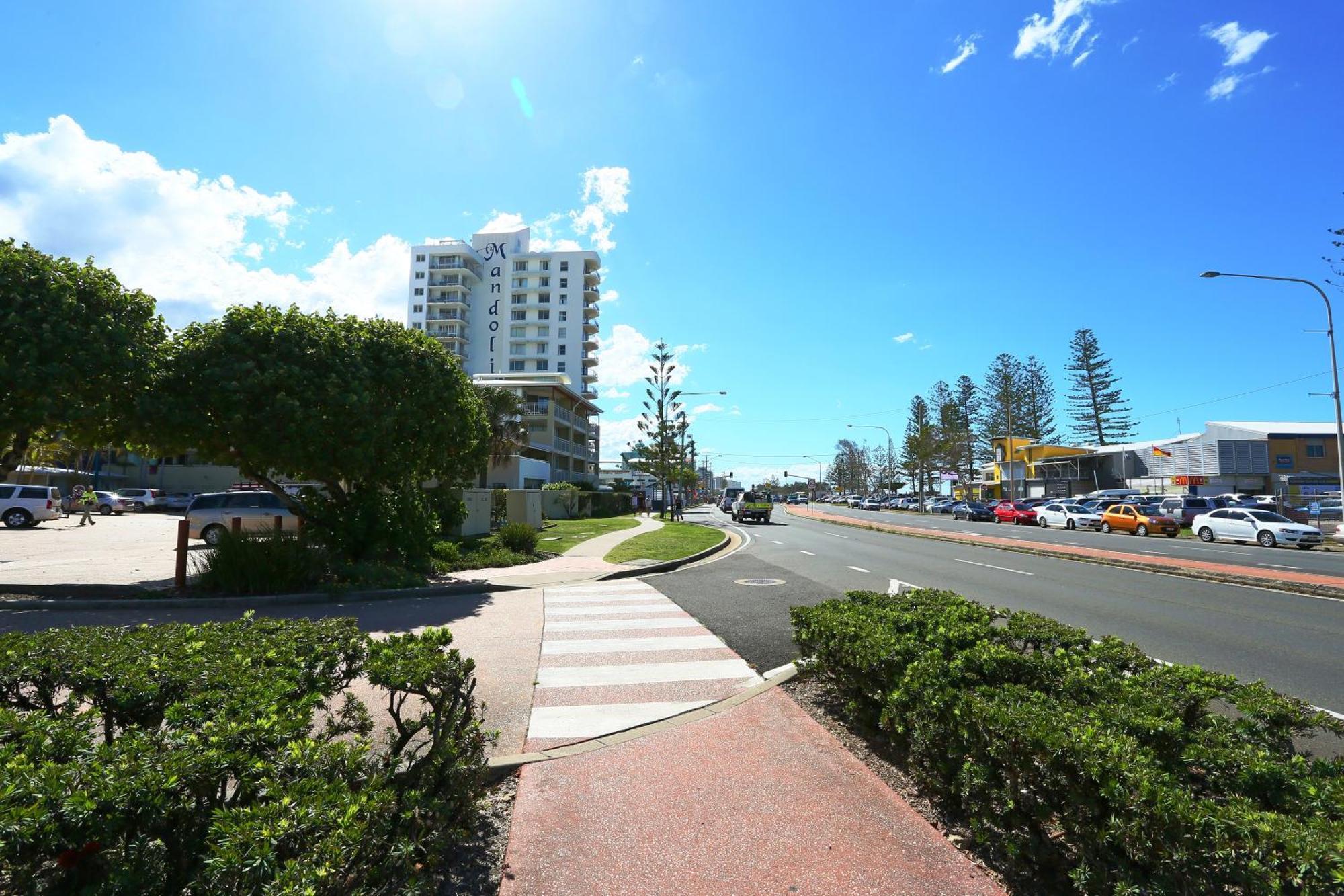 Mandolin Beachfront Resort Alexandra Headland Buitenkant foto
