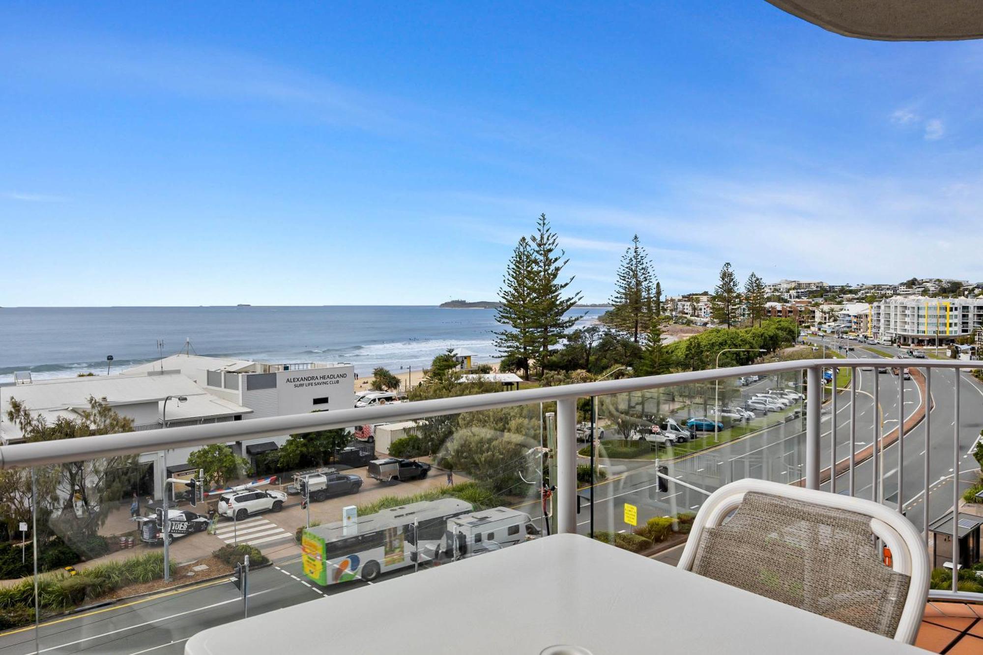 Mandolin Beachfront Resort Alexandra Headland Buitenkant foto