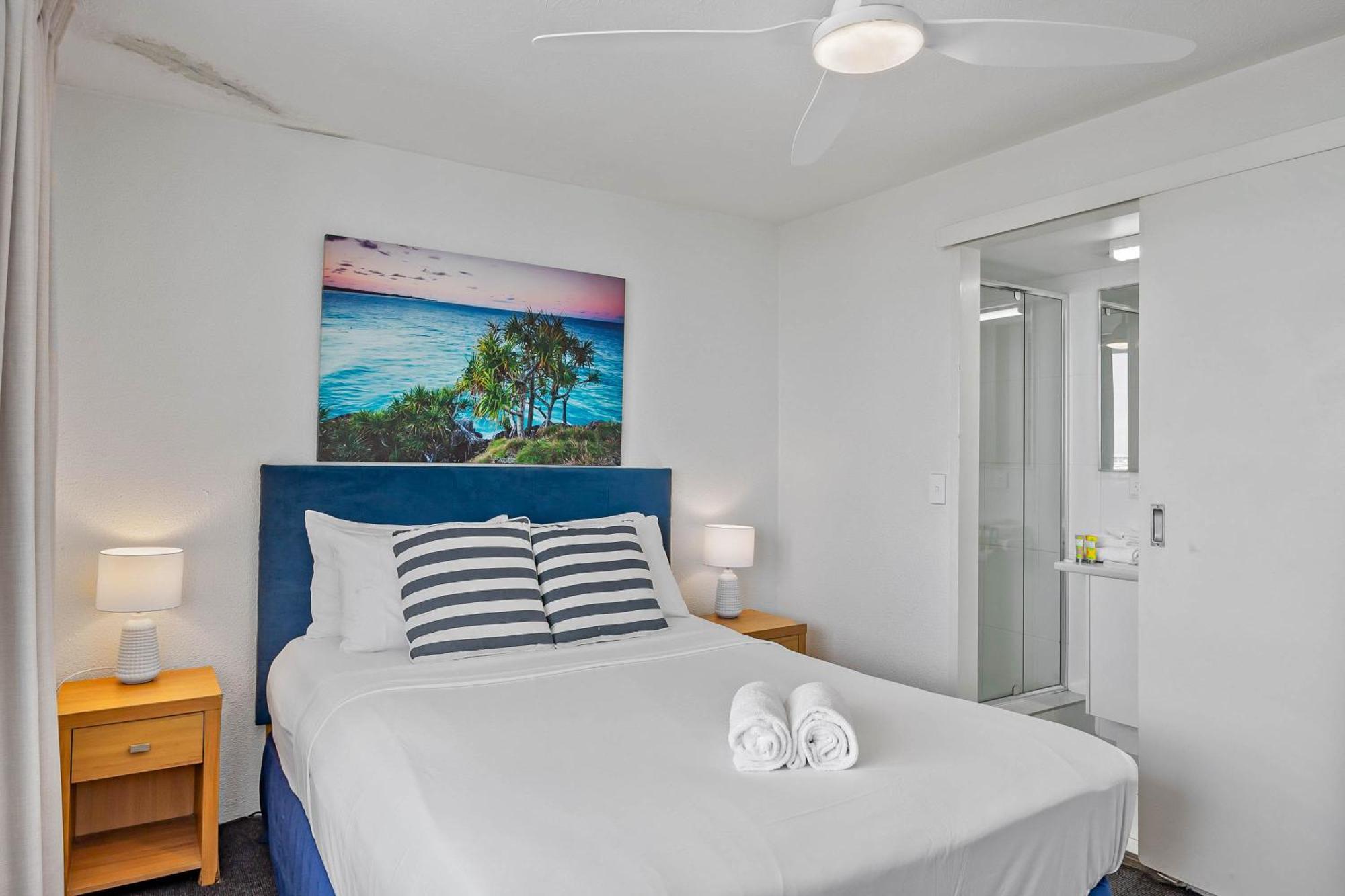 Mandolin Beachfront Resort Alexandra Headland Buitenkant foto