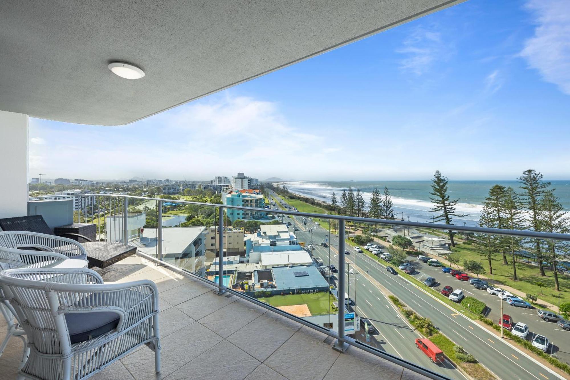 Mandolin Beachfront Resort Alexandra Headland Buitenkant foto