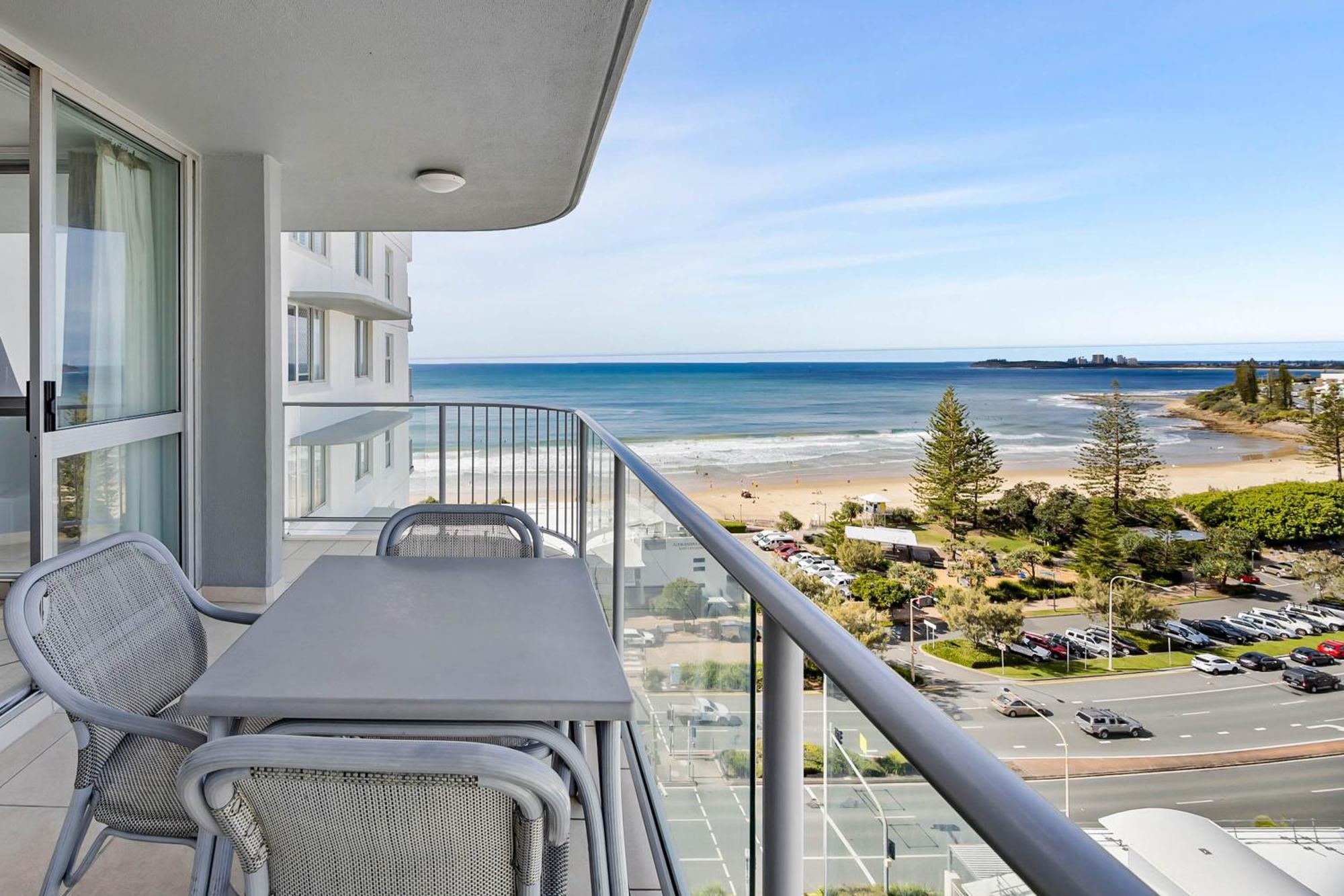 Mandolin Beachfront Resort Alexandra Headland Buitenkant foto