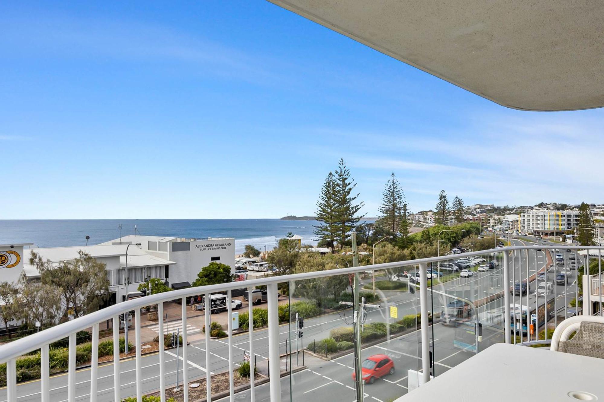 Mandolin Beachfront Resort Alexandra Headland Buitenkant foto